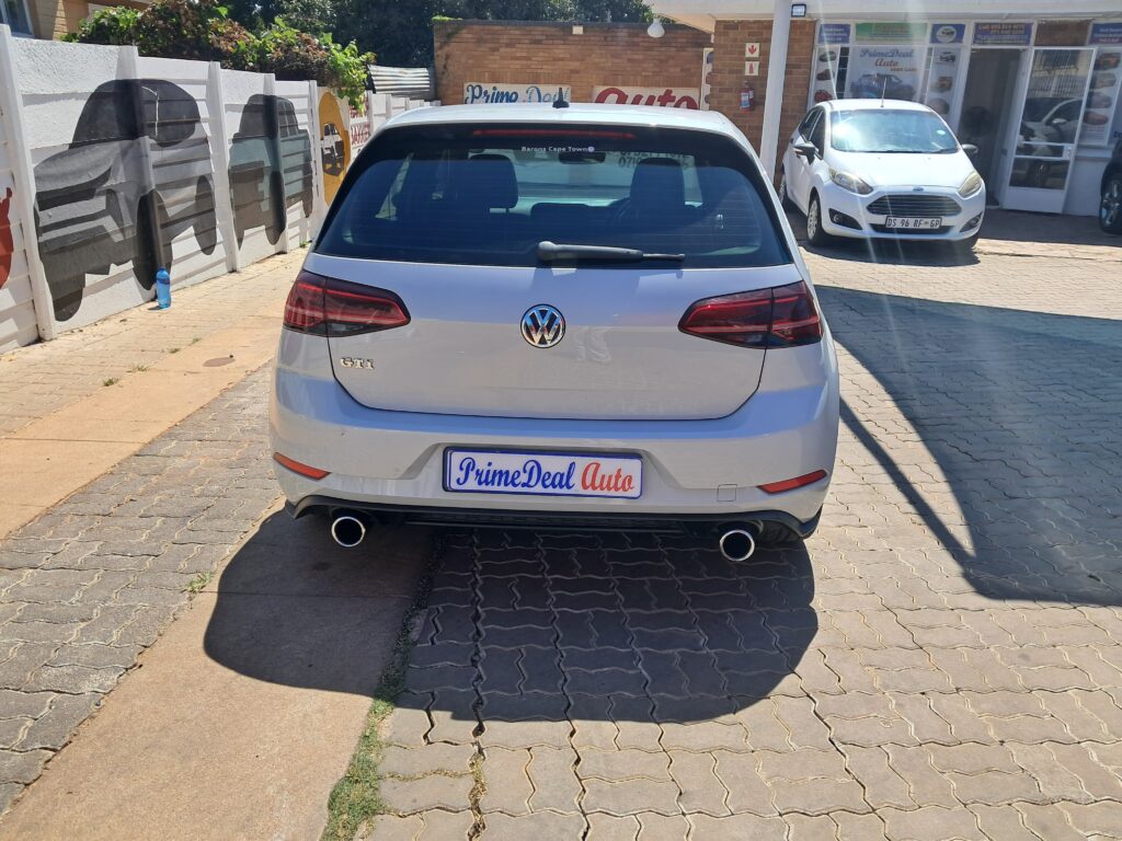 08b87e48-fc0b-4e15-9fb5-3485776558dc