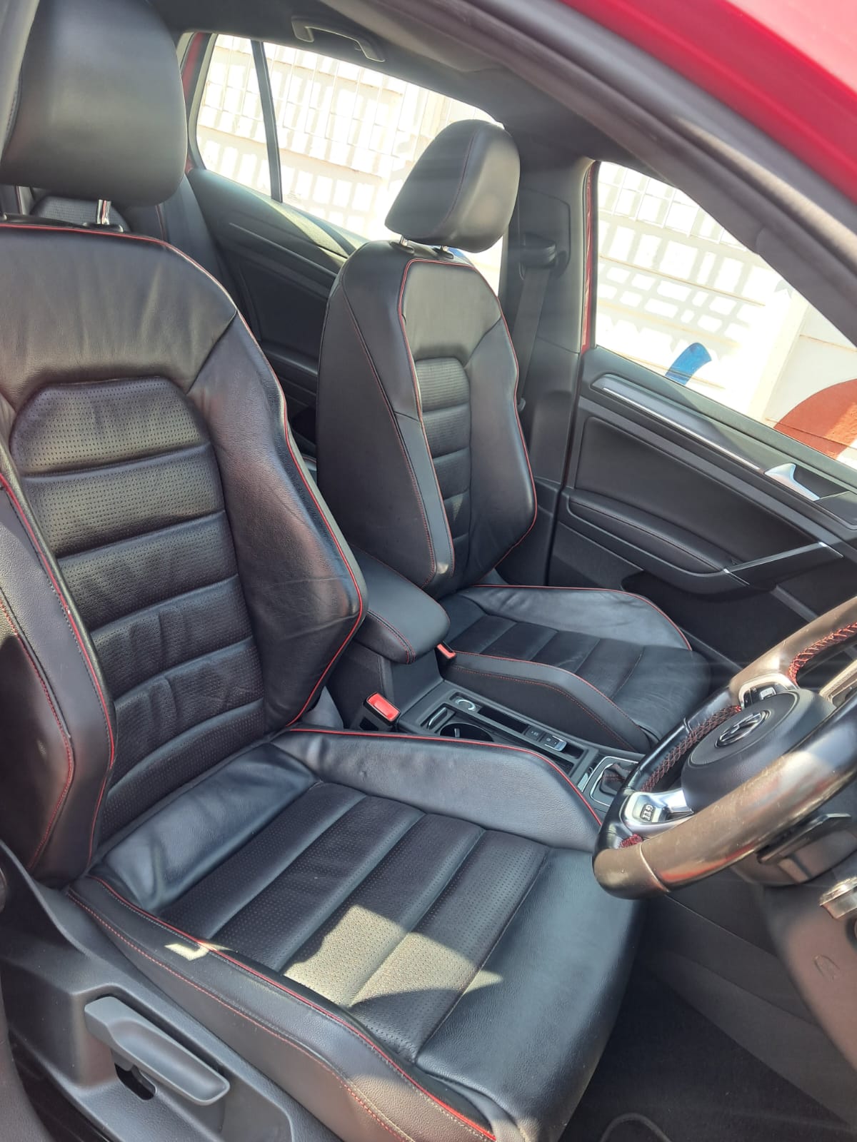 5dc5a6dc-c790-45e1-ab91-410e3d6b5c74